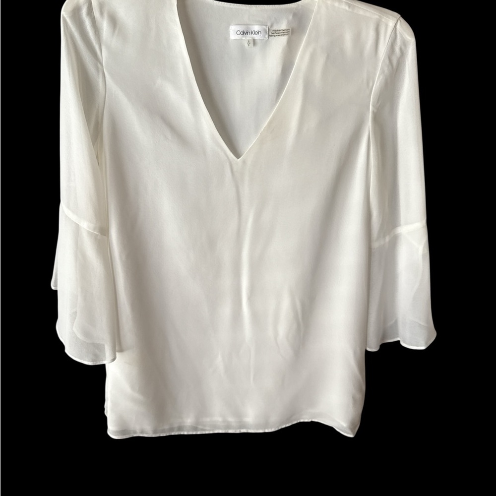 Calvin Klein Women's Cream V-Neck Blouse